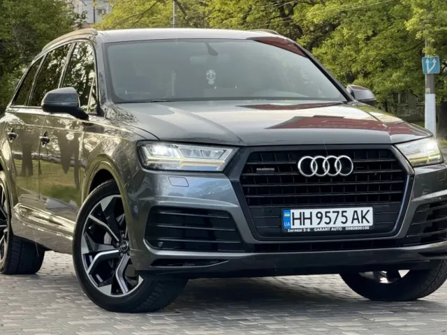 Audi Q7 - фото 4