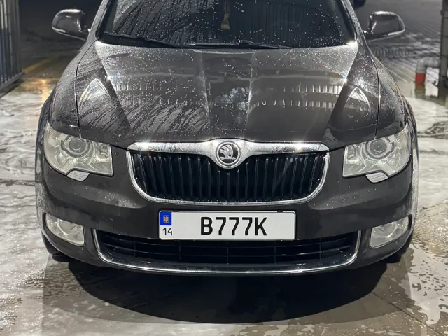 Skoda Superb - фото 1