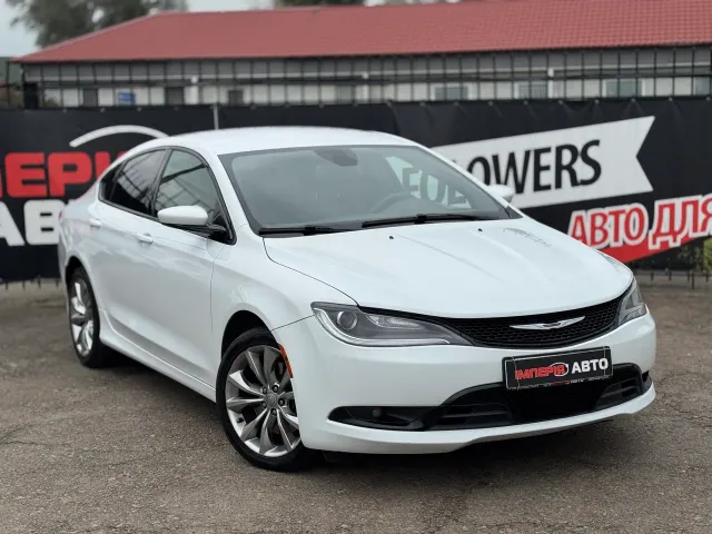 Chrysler 200 - фото 1