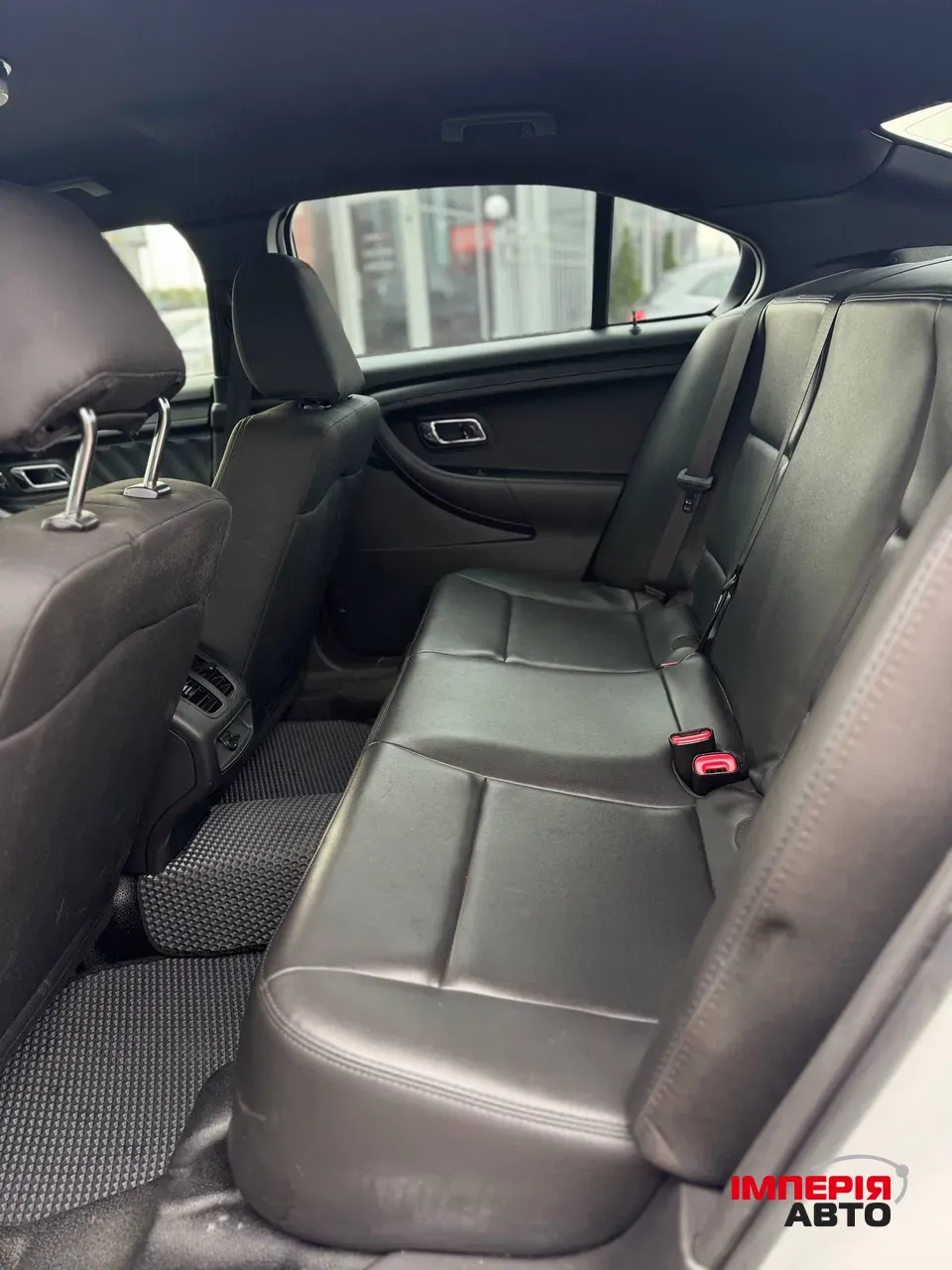 Ford Taurus - фото 7