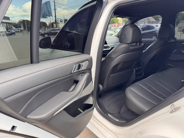 BMW X5 - фото 5