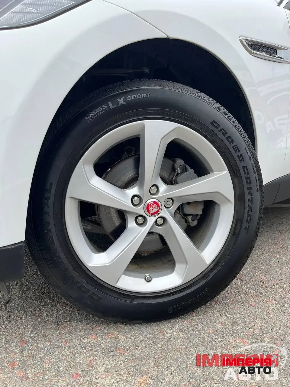 Jaguar F-Pace - фото 4