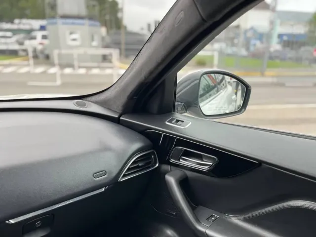 Jaguar F-Pace - фото 2