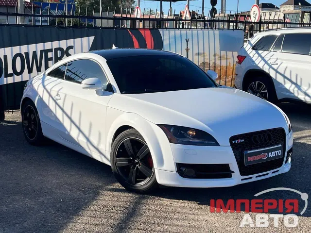Audi TT - фото 1