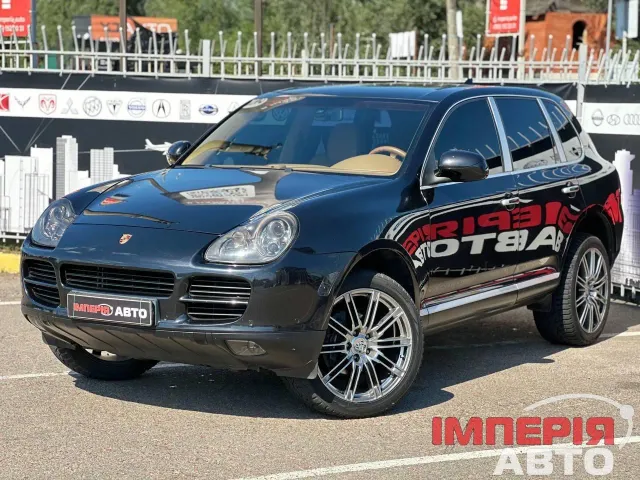 Porsche Cayenne - фото 1