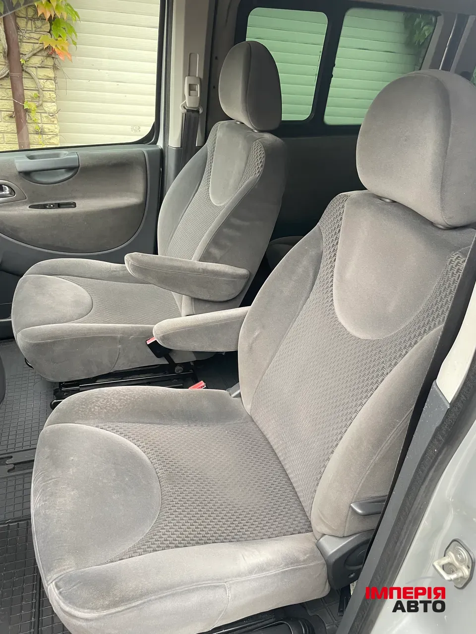 Peugeot Expert - фото 12