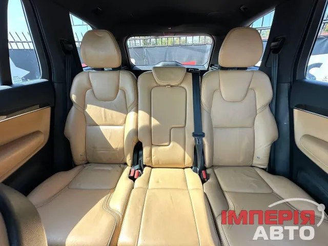 Volvo XC90 - фото 3