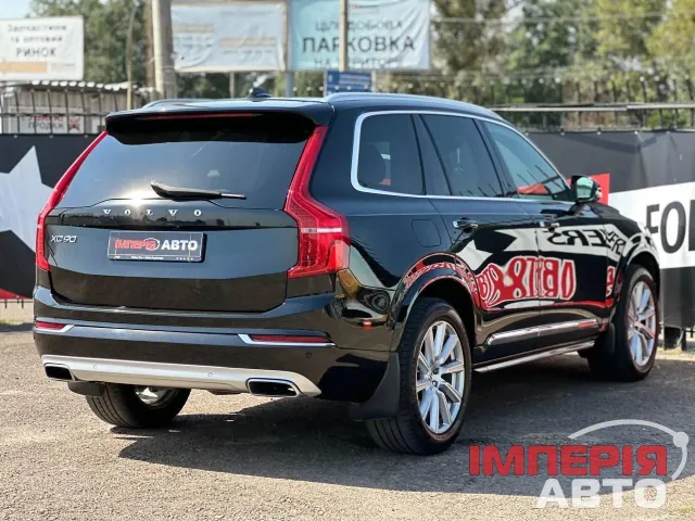 Volvo XC90 - фото 4