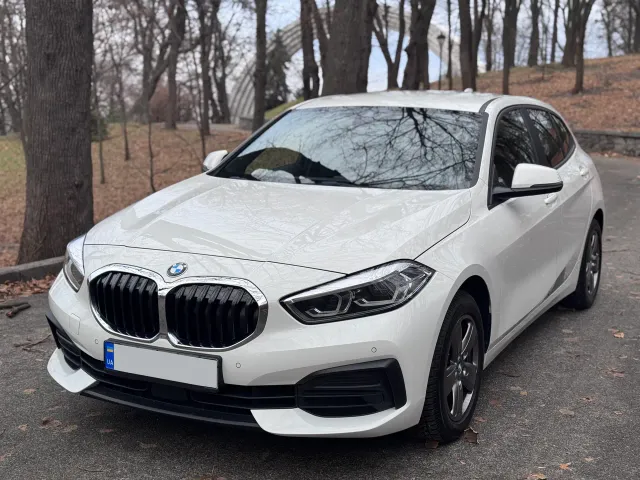 BMW 1 серії - фото 1