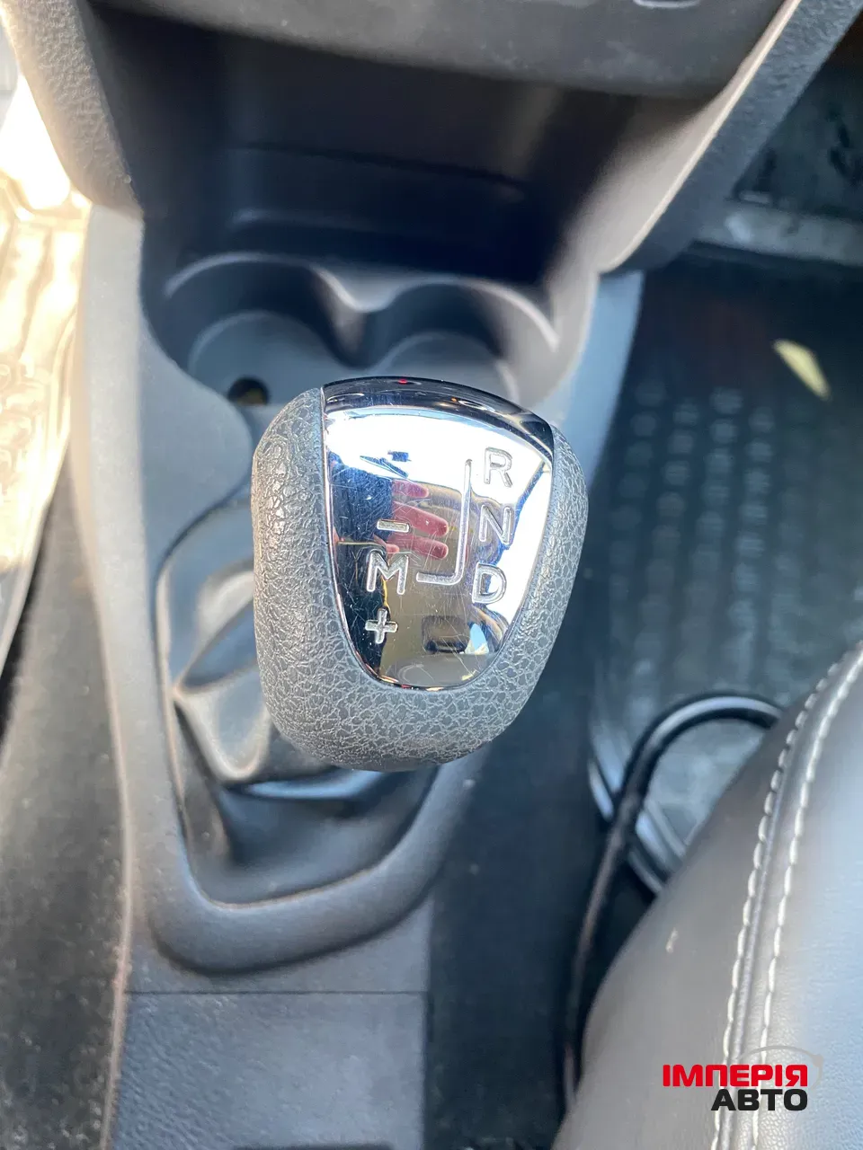 Renault Sandero - фото 6