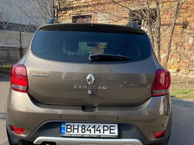 Renault Sandero - фото 5