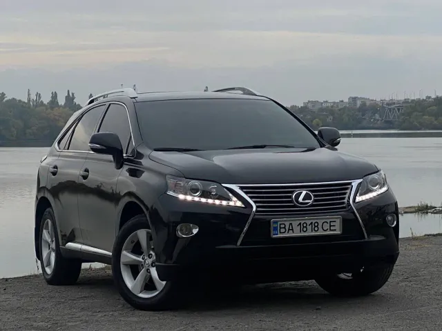 Lexus RX - фото 3