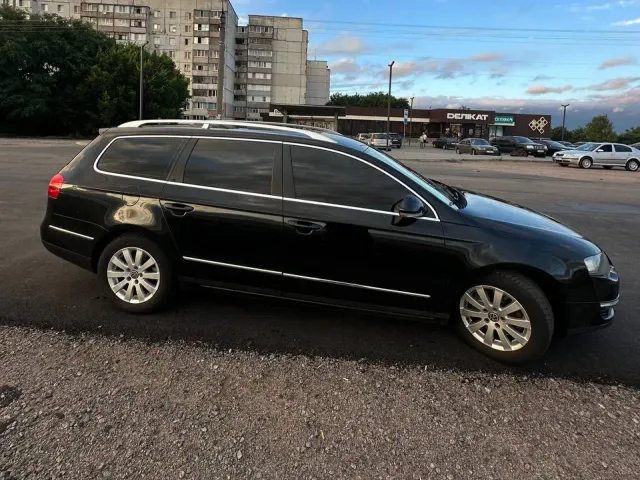 Volkswagen Passat - фото 1