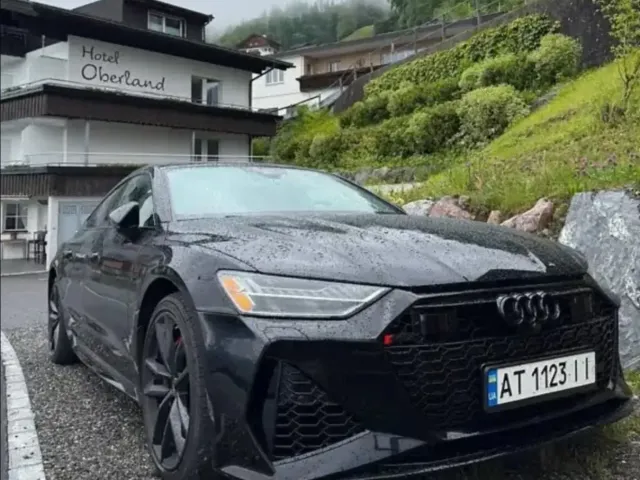 Audi A7 - фото 2