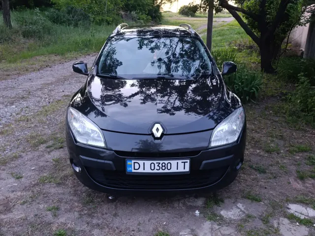 Renault Megane - фото 3
