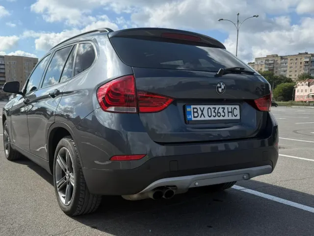 BMW X1 - фото 5