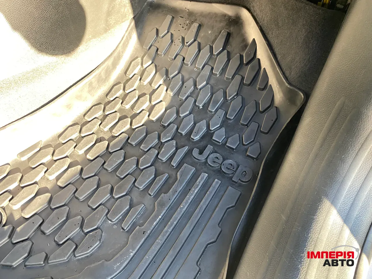 Jeep Compass - фото 24