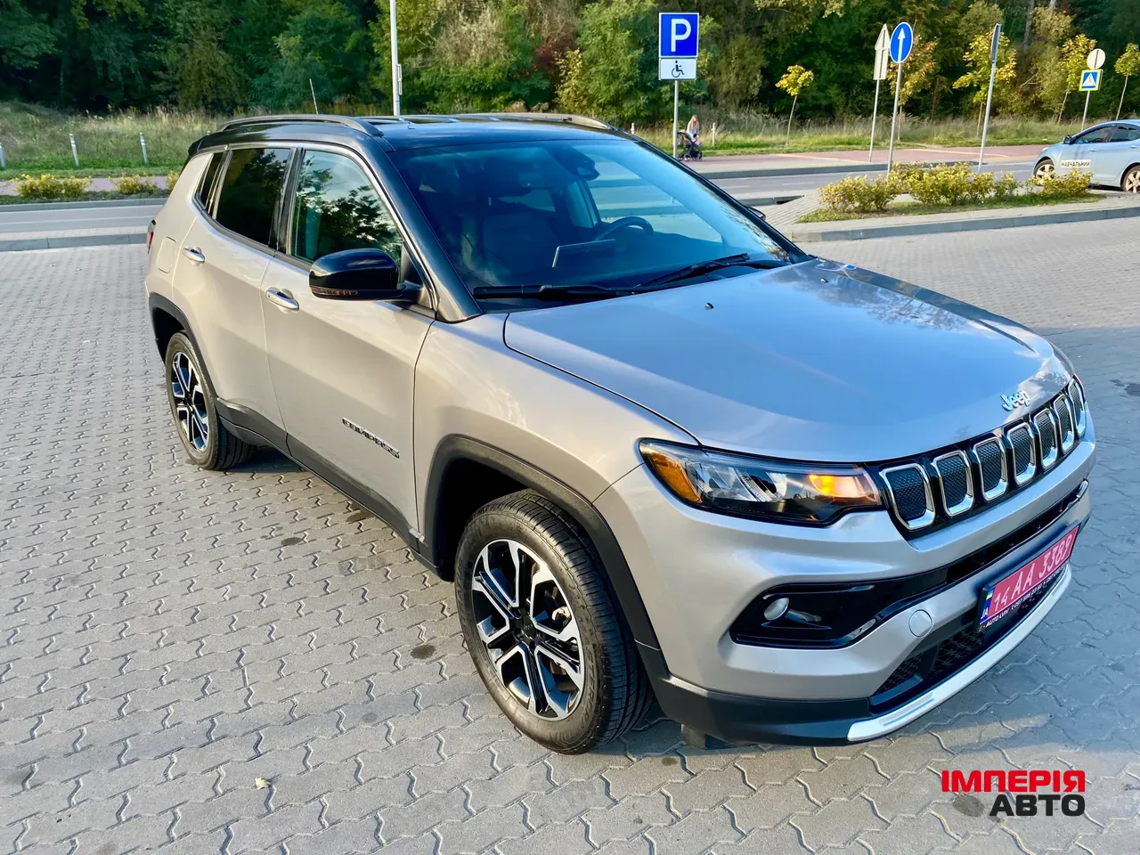 Jeep Compass - фото 1