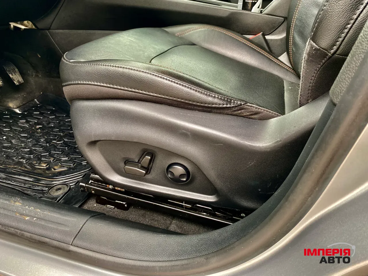 Jeep Compass - фото 17