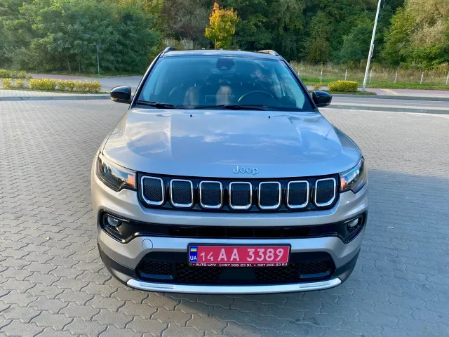 Jeep Compass - фото 3