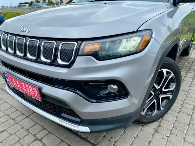 Jeep Compass - фото 2