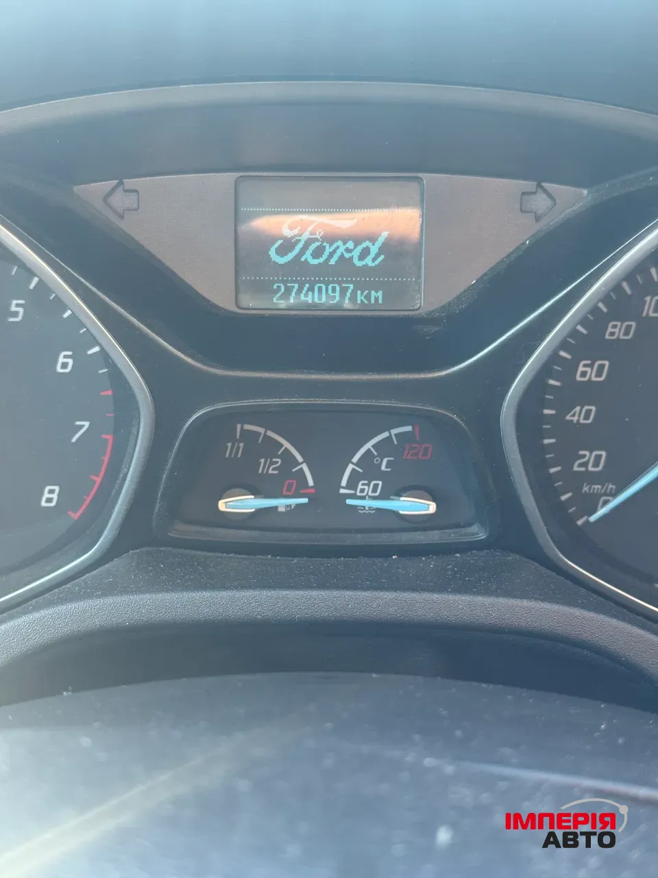 Ford Focus - фото 8