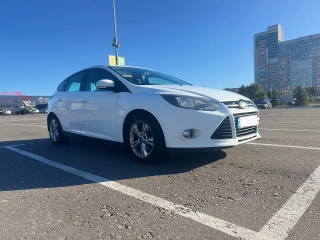 Ford Focus - фото 1