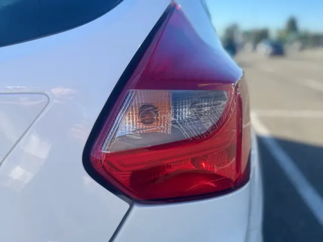 Ford Focus - фото 4