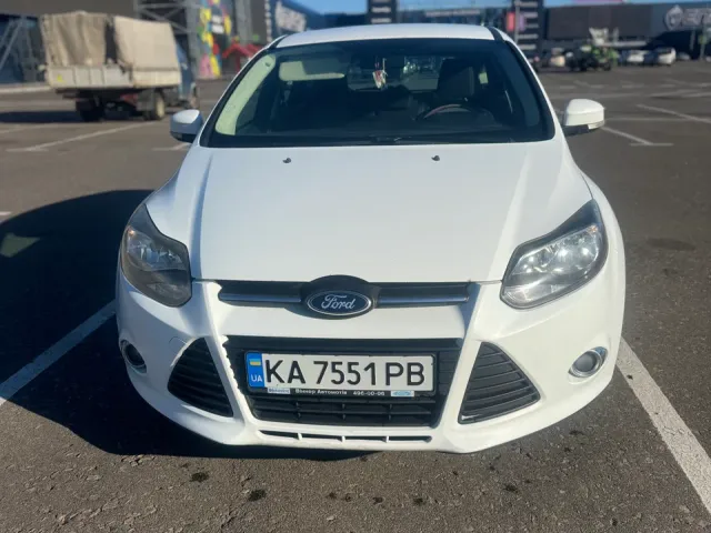 Ford Focus - фото 5