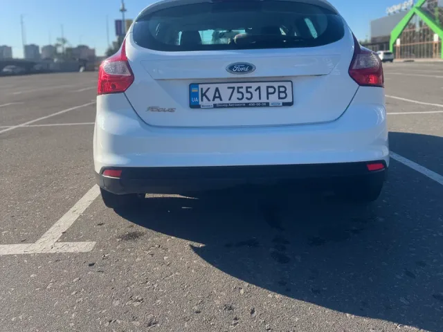 Ford Focus - фото 3