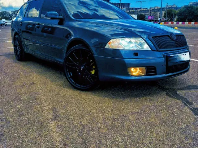 Skoda Octavia - фото 1