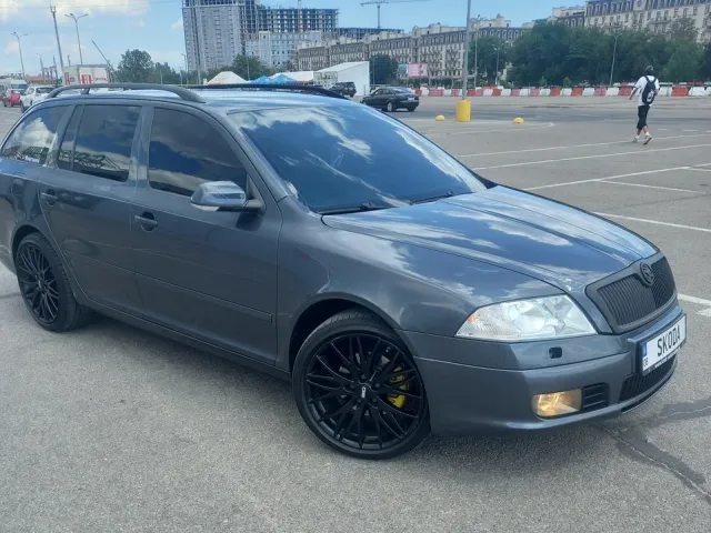 Skoda Octavia - фото 4
