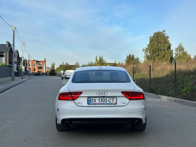 Audi A7 - фото 4