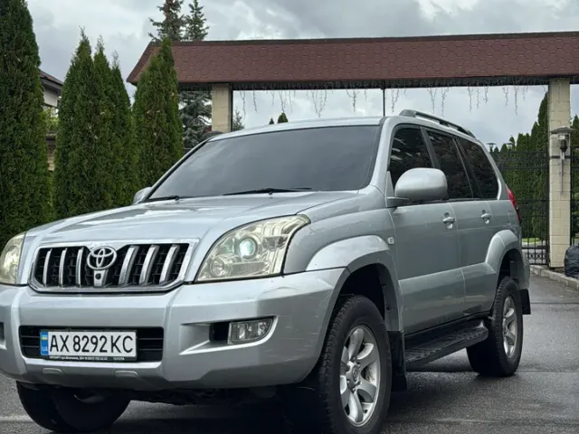 Toyota Land Cruiser Prado - фото 1