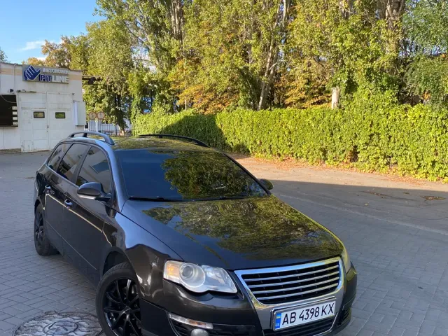 Volkswagen Passat - фото 1