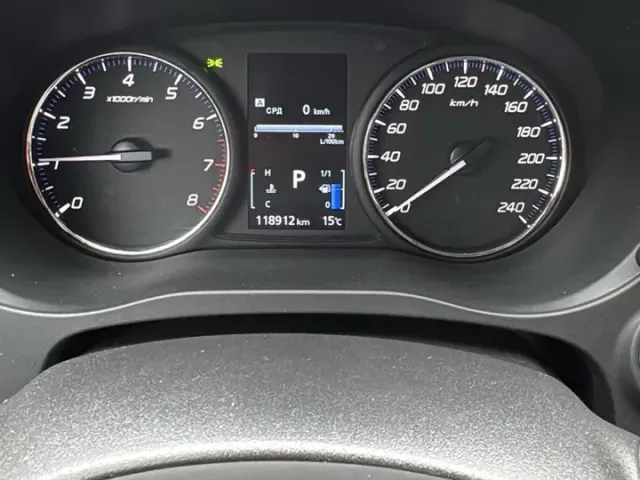 Mitsubishi Outlander - фото 2
