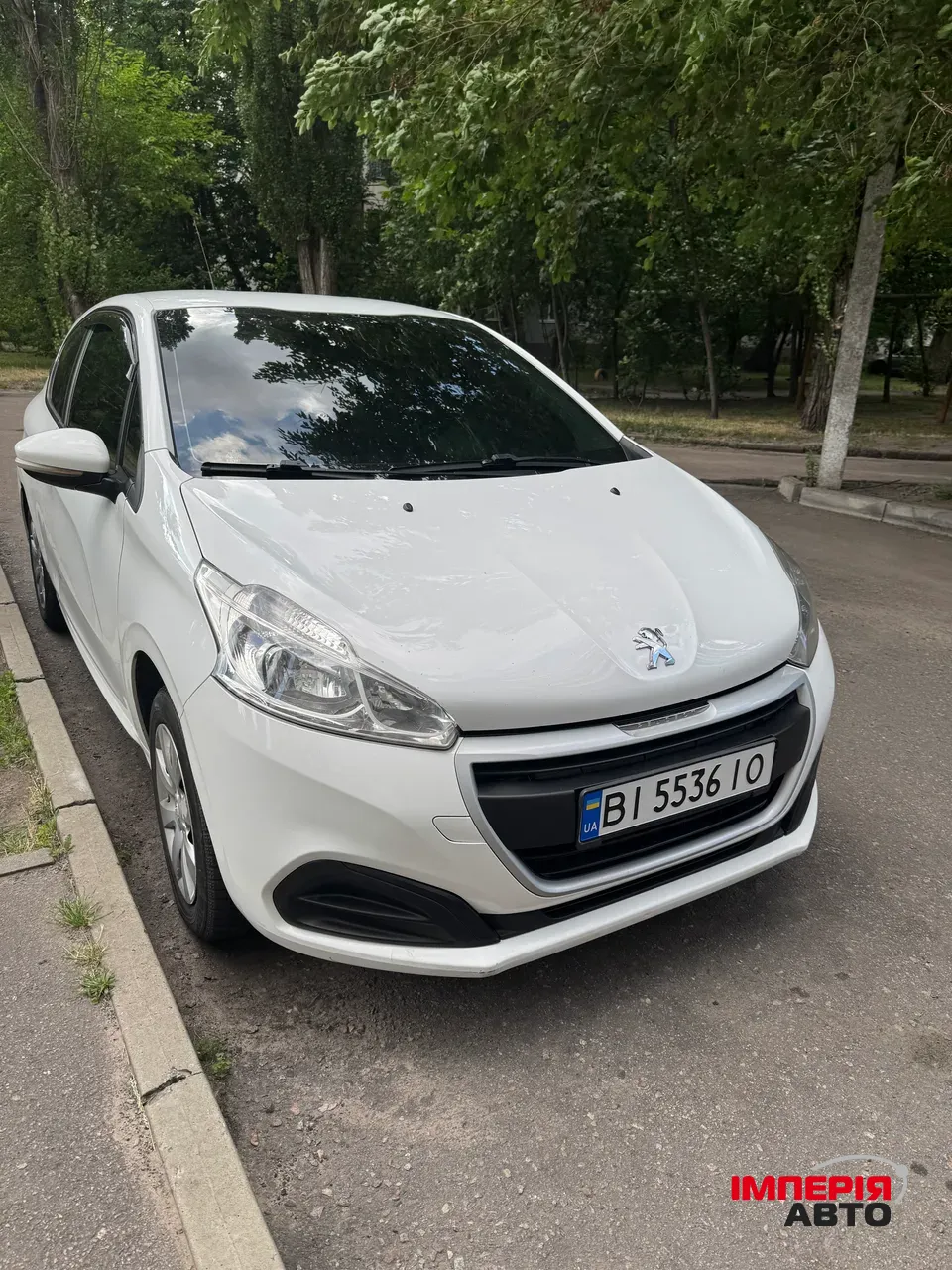 Peugeot 208 - фото 8