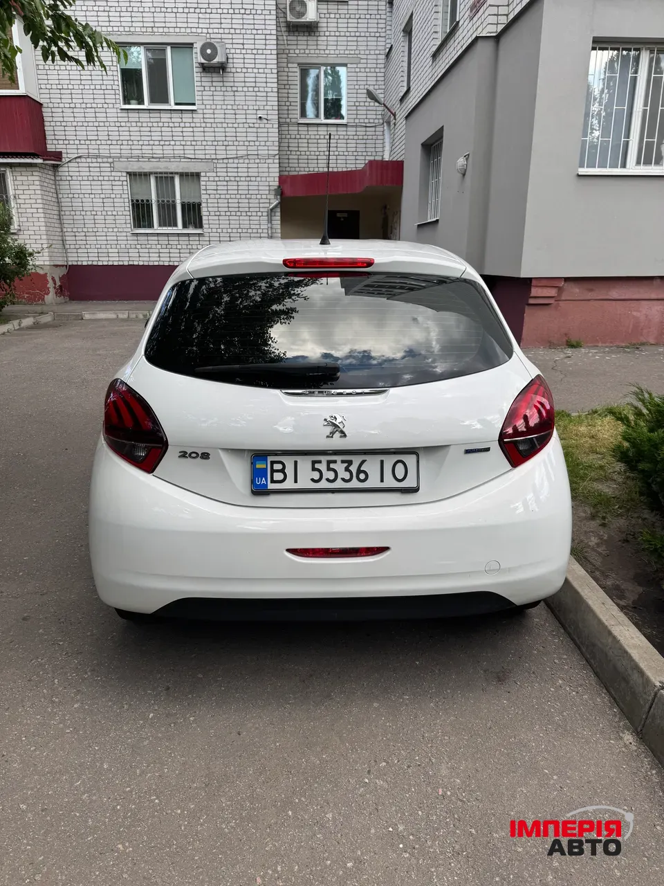 Peugeot 208 - фото 6
