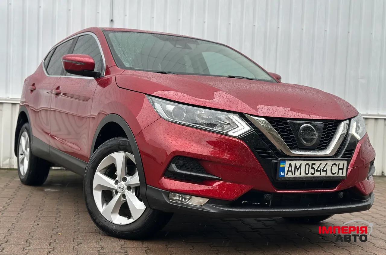 Nissan Qashqai - фото 1