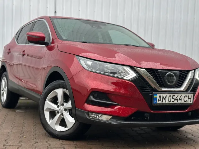 Nissan Qashqai - фото 1