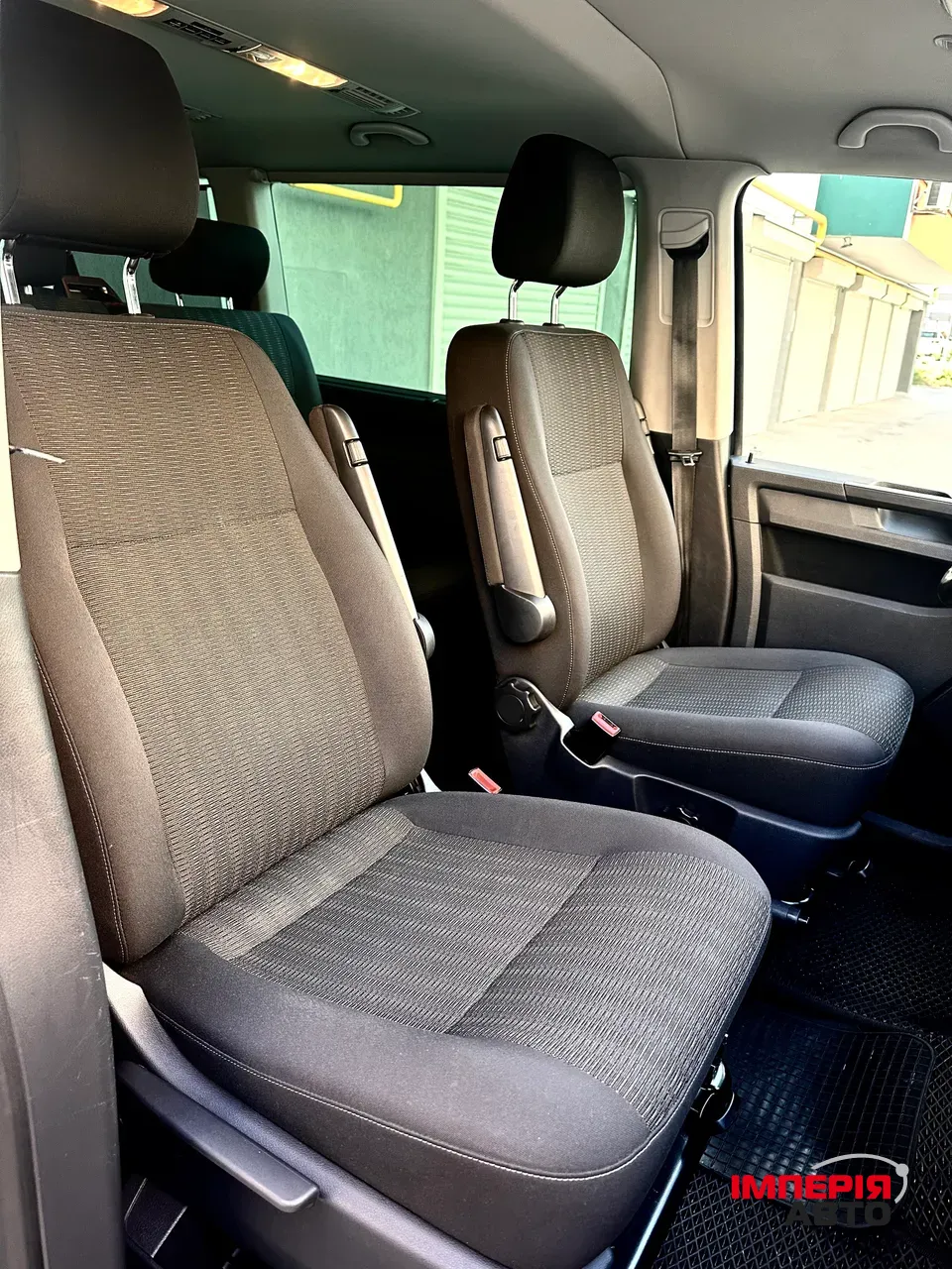 Volkswagen Caravelle - фото 13