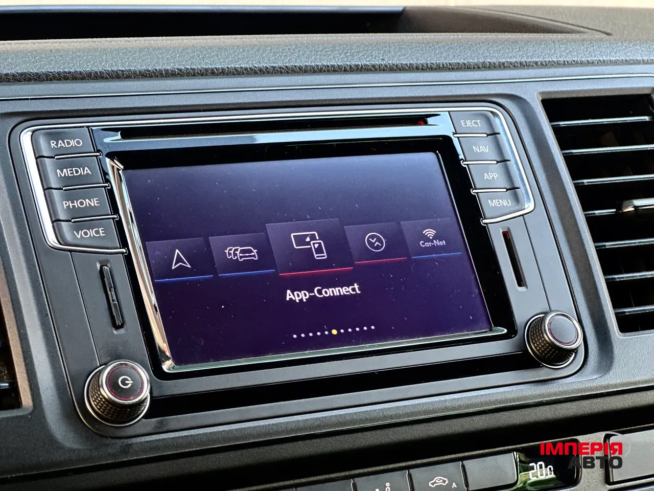 Volkswagen Caravelle - фото 25