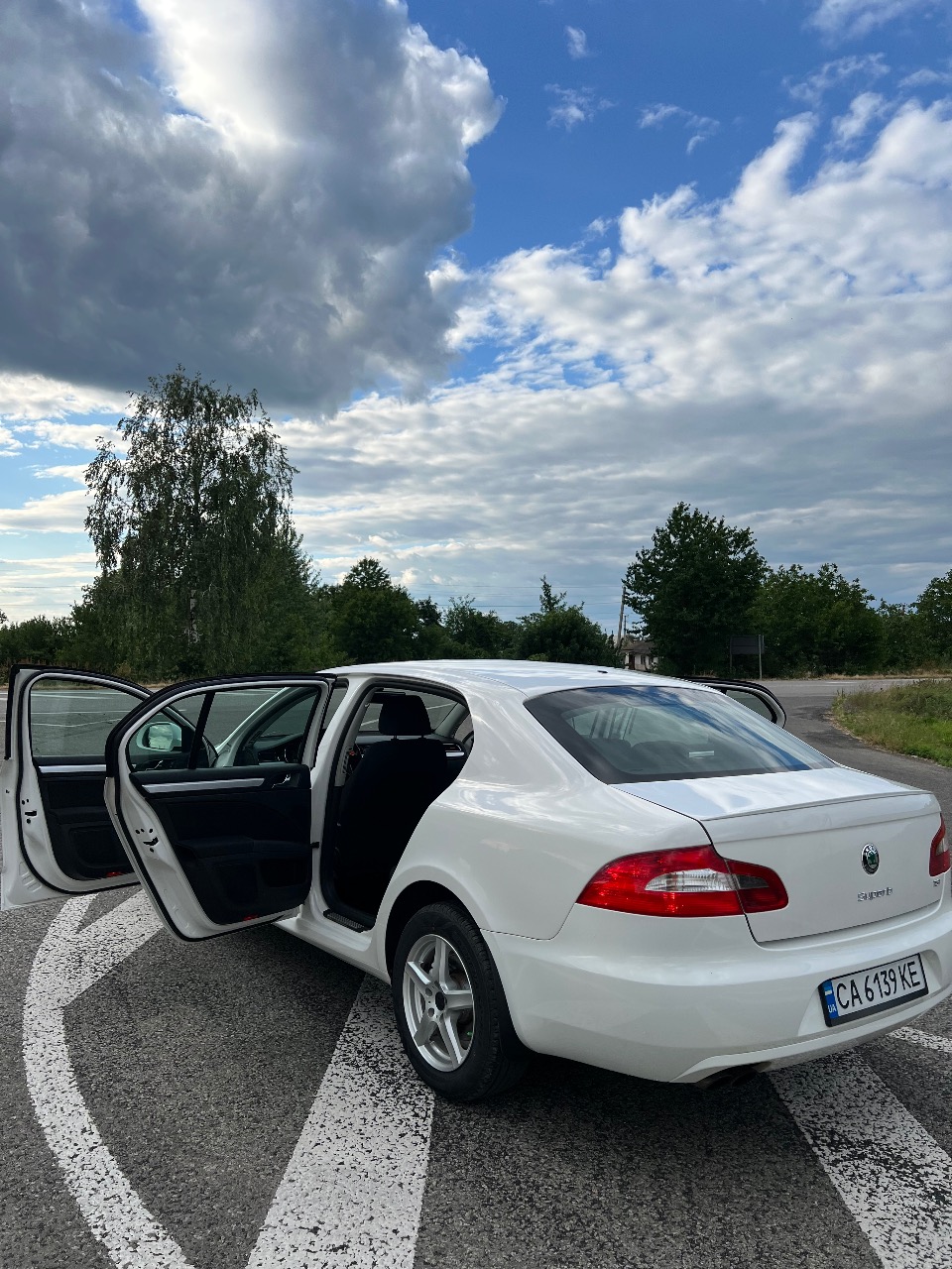 Skoda Superb - фото 17