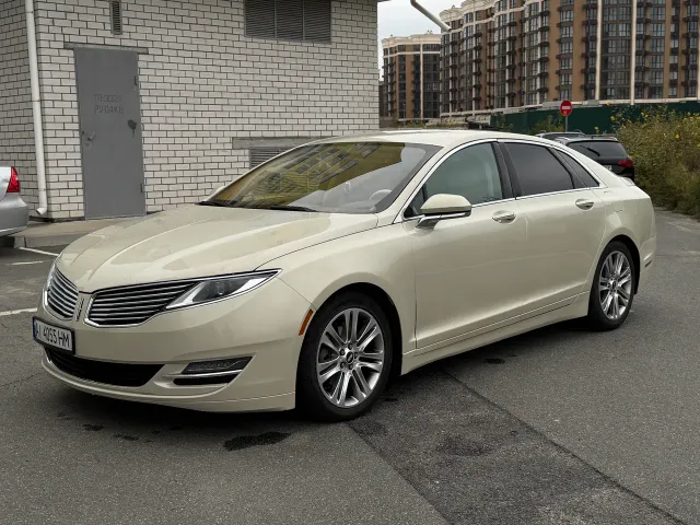 Lincoln MKZ - фото 2