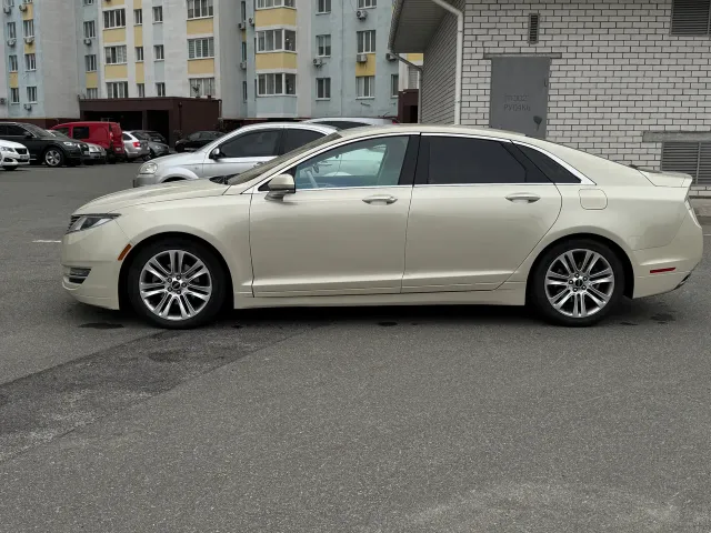 Lincoln MKZ - фото 5