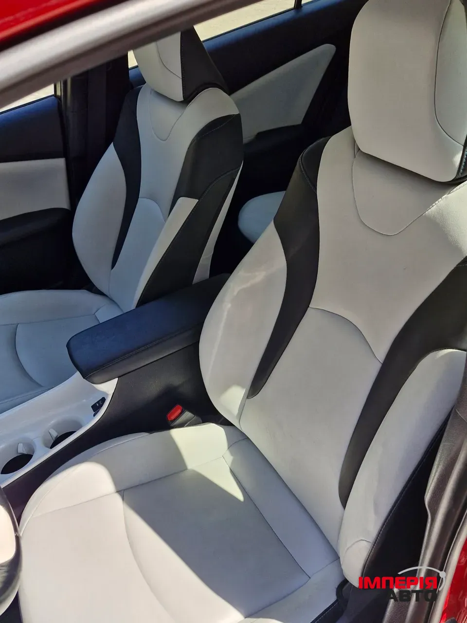 Toyota Prius - фото 11