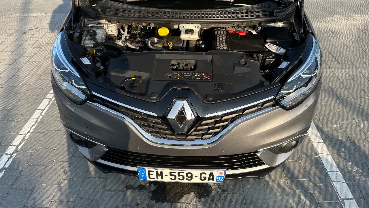 Renault Scenic - фото 3