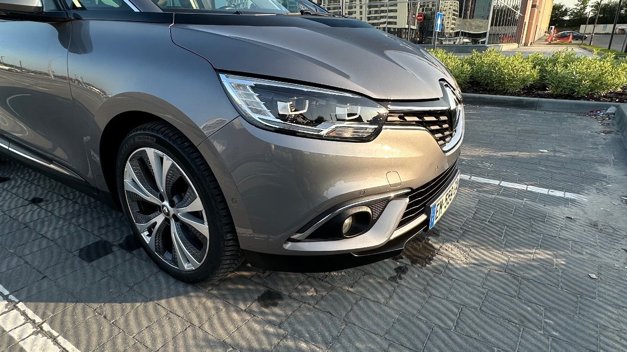 Renault Scenic - фото 37