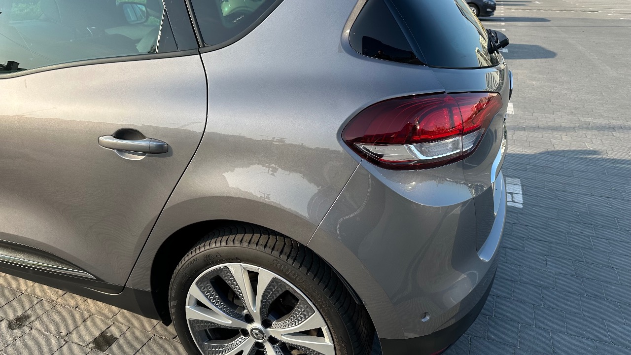 Renault Scenic - фото 30