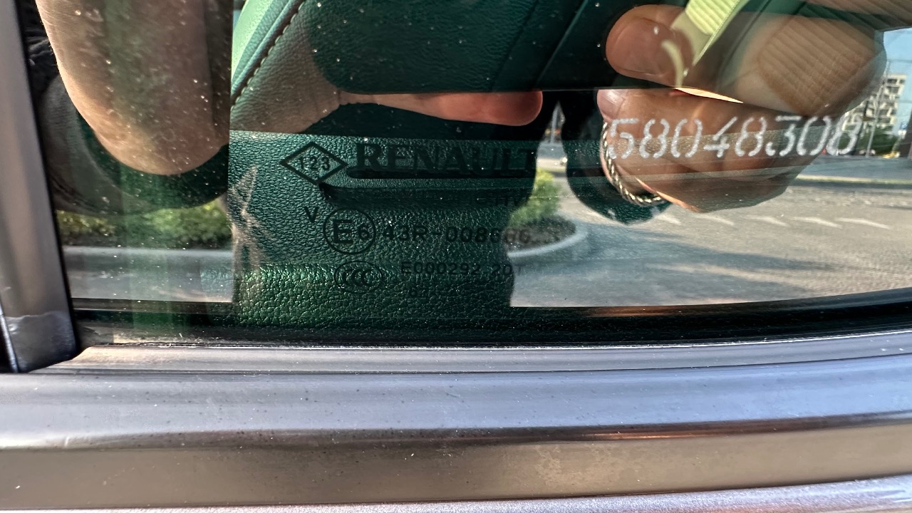 Renault Scenic - фото 3